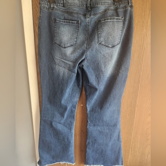 Classic Blue Women's Jeans - Picture 2 of 2